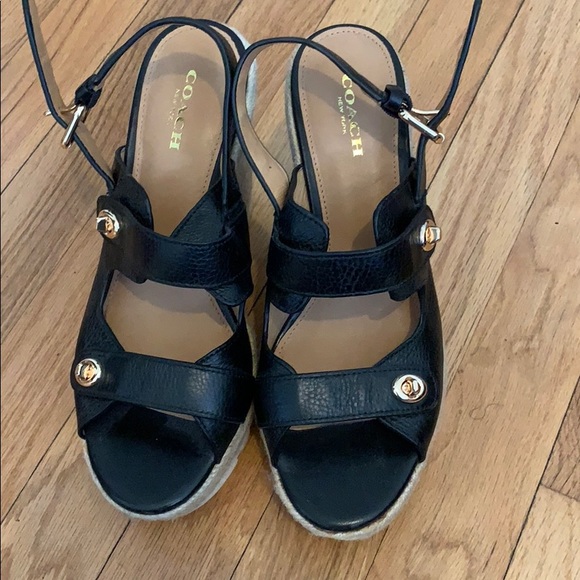Coach wedges perfect for summer - Picture 2 of 2